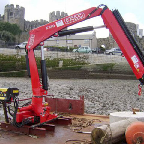 Fassi F130A.0.23 fitted to a barge